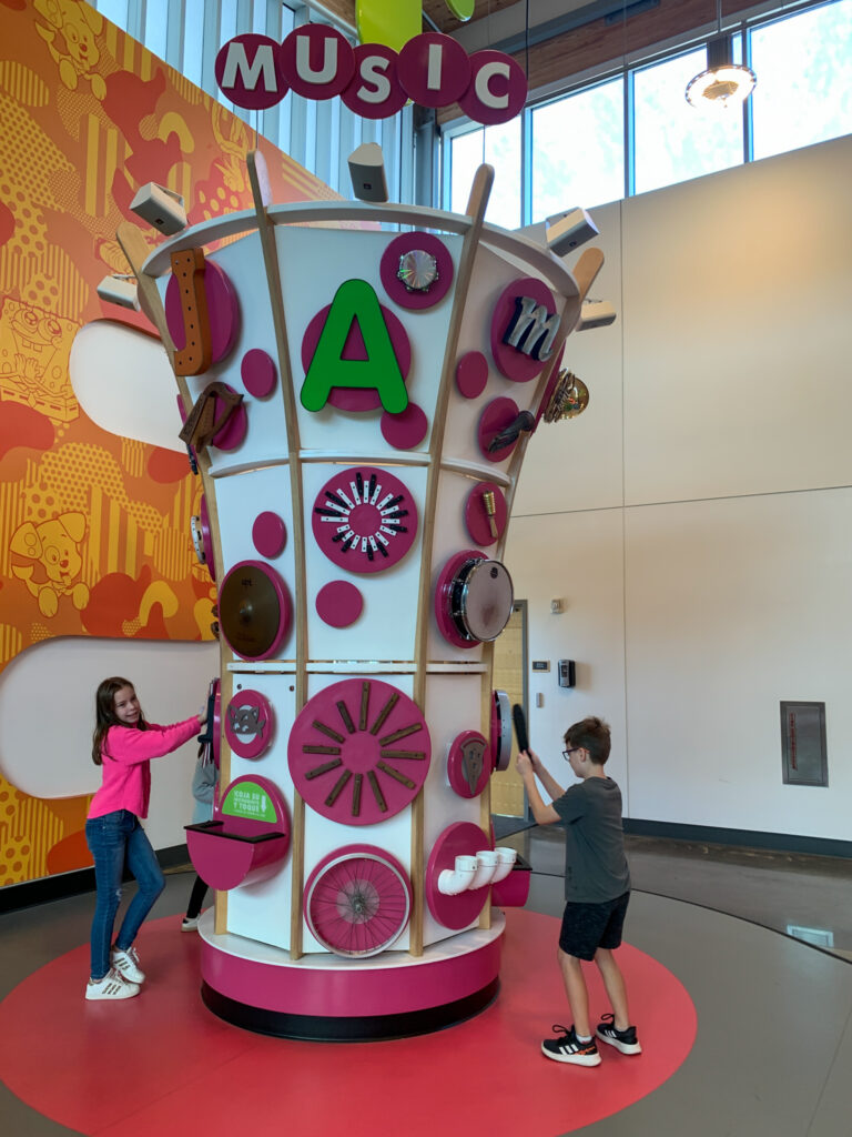 kids at a northwest Arkansas children's museum