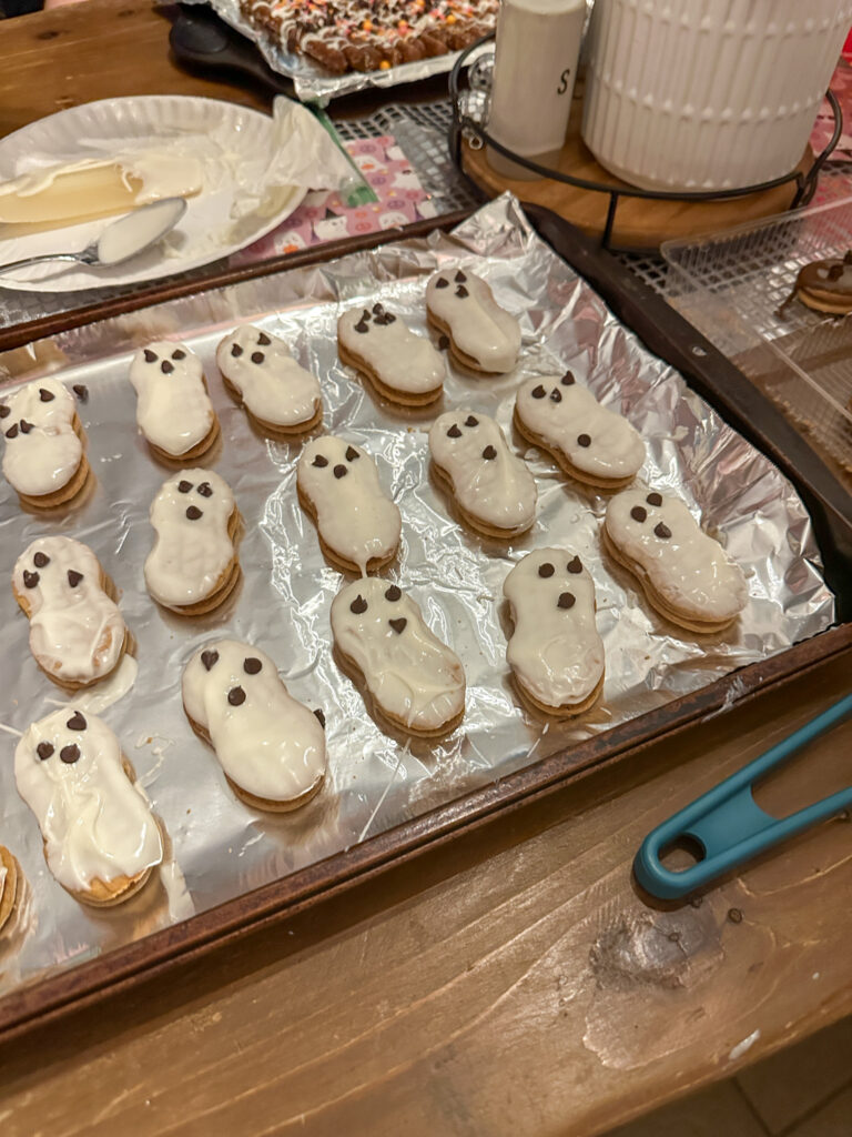 no bake Nutella ghost cookies at party